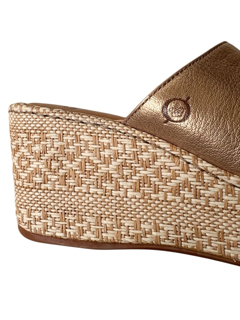 EUC Born Leather Wedge Sandals Gold Size 7 - Picture 4 of 8